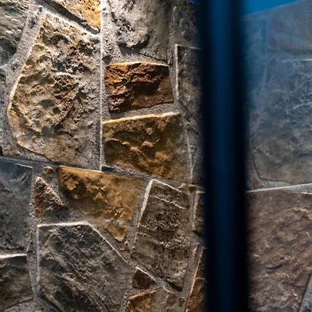 Elephant And Castle - Exclusive Catania